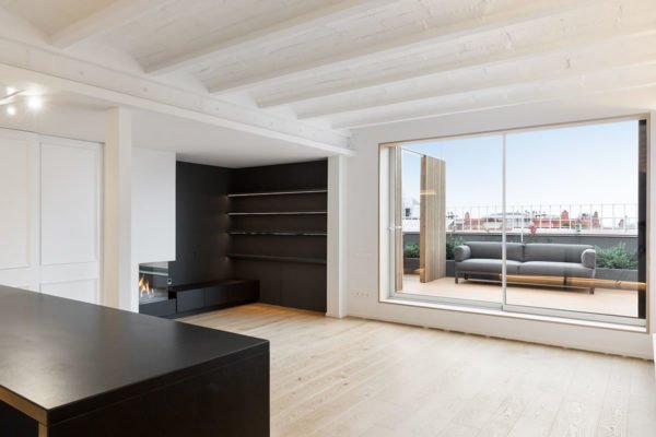 Ventajas de reformar una vivienda frente a comprar una nueva en Barcelona